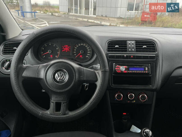 Белый Фольксваген Поло, объемом двигателя 1.6 л и пробегом 254 тыс. км за 4800 $, фото 13 на Automoto.ua