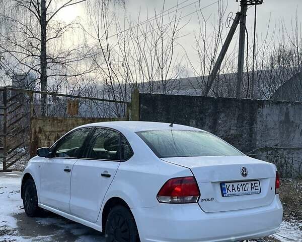 Белый Фольксваген Поло, объемом двигателя 1.6 л и пробегом 254 тыс. км за 5300 $, фото 5 на Automoto.ua