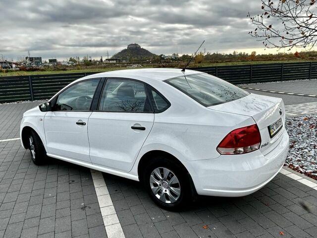 Белый Фольксваген Поло, объемом двигателя 1.6 л и пробегом 174 тыс. км за 5999 $, фото 2 на Automoto.ua