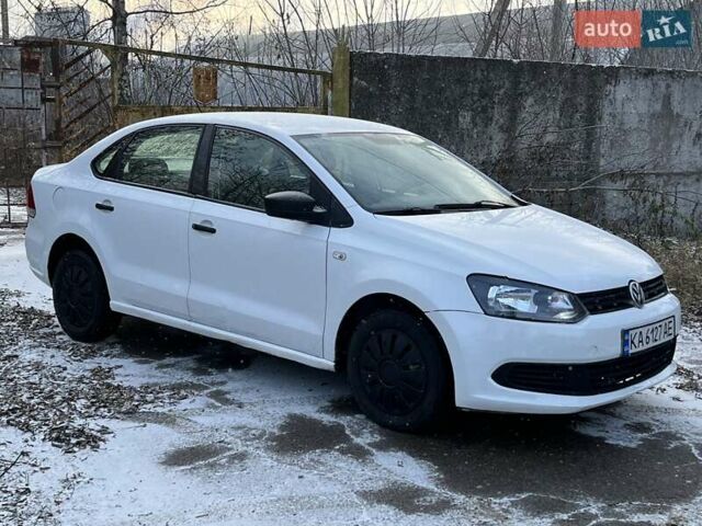 Белый Фольксваген Поло, объемом двигателя 1.6 л и пробегом 254 тыс. км за 5300 $, фото 3 на Automoto.ua