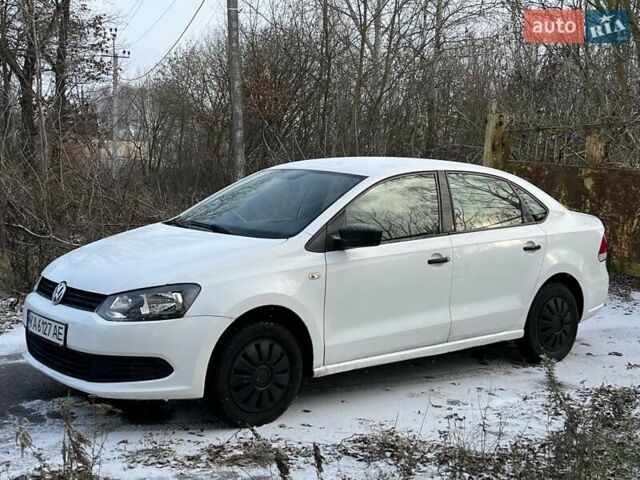 Белый Фольксваген Поло, объемом двигателя 1.6 л и пробегом 254 тыс. км за 5300 $, фото 4 на Automoto.ua