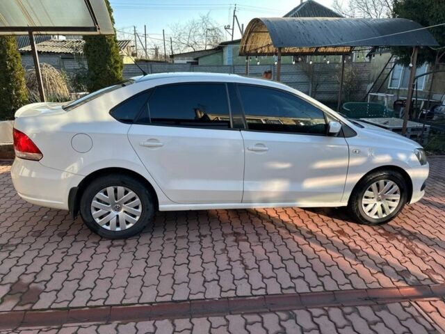 Белый Фольксваген Поло, объемом двигателя 1.6 л и пробегом 369 тыс. км за 5000 $, фото 4 на Automoto.ua