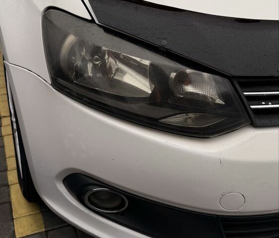 Білий Фольксваген Поло, об'ємом двигуна 1.6 л та пробігом 215 тис. км за 4600 $, фото 9 на Automoto.ua