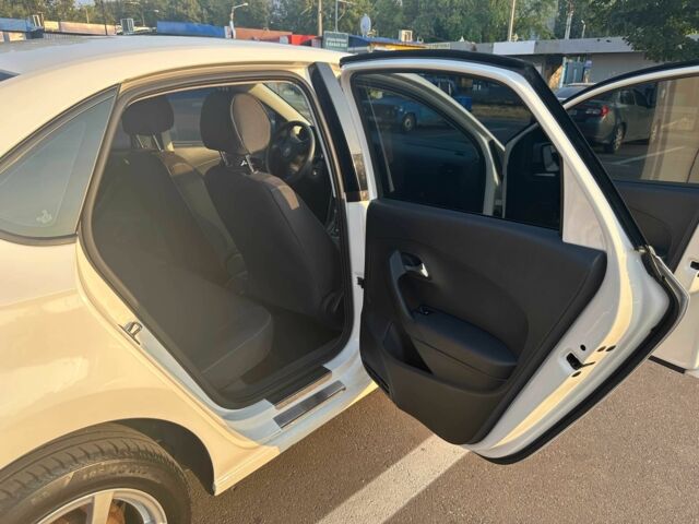 Белый Фольксваген Поло, объемом двигателя 1.6 л и пробегом 164 тыс. км за 9000 $, фото 15 на Automoto.ua