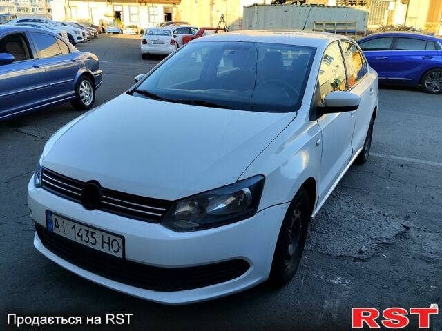 Белый Фольксваген Поло, объемом двигателя 1.6 л и пробегом 298 тыс. км за 5700 $, фото 1 на Automoto.ua