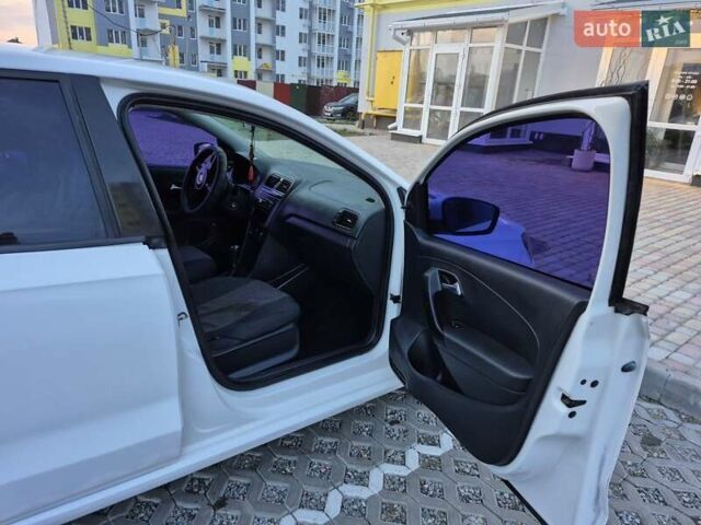 Белый Фольксваген Поло, объемом двигателя 1.6 л и пробегом 164 тыс. км за 5800 $, фото 9 на Automoto.ua