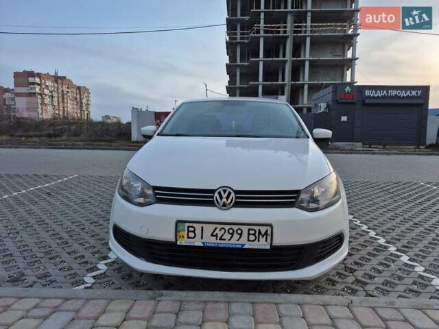 Белый Фольксваген Поло, объемом двигателя 1.6 л и пробегом 164 тыс. км за 5800 $, фото 2 на Automoto.ua