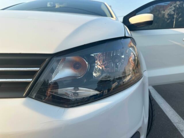 Белый Фольксваген Поло, объемом двигателя 1.6 л и пробегом 164 тыс. км за 9000 $, фото 9 на Automoto.ua