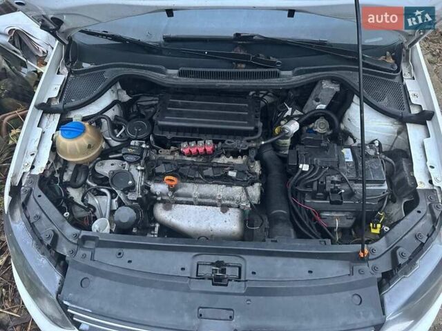 Белый Фольксваген Поло, объемом двигателя 1.6 л и пробегом 224 тыс. км за 3800 $, фото 18 на Automoto.ua