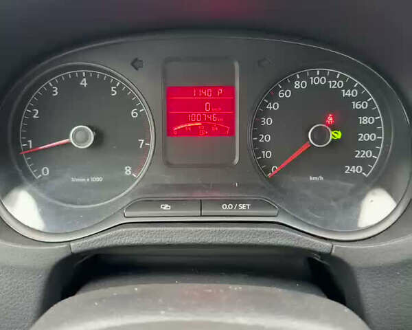 Белый Фольксваген Поло, объемом двигателя 1.6 л и пробегом 101 тыс. км за 7500 $, фото 8 на Automoto.ua