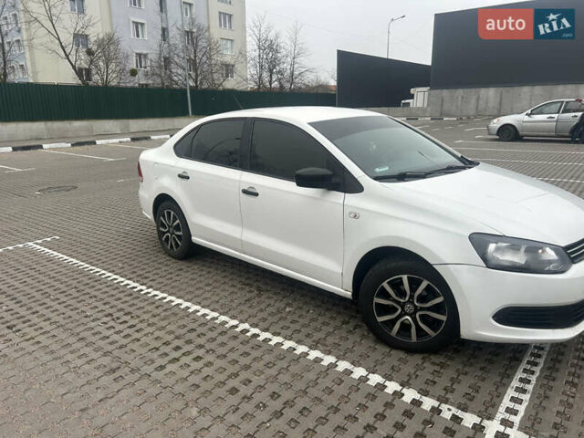Білий Фольксваген Поло, об'ємом двигуна 1.6 л та пробігом 221 тис. км за 6000 $, фото 1 на Automoto.ua