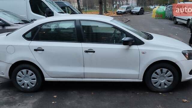 Белый Фольксваген Поло, объемом двигателя 1.6 л и пробегом 223 тыс. км за 7000 $, фото 3 на Automoto.ua