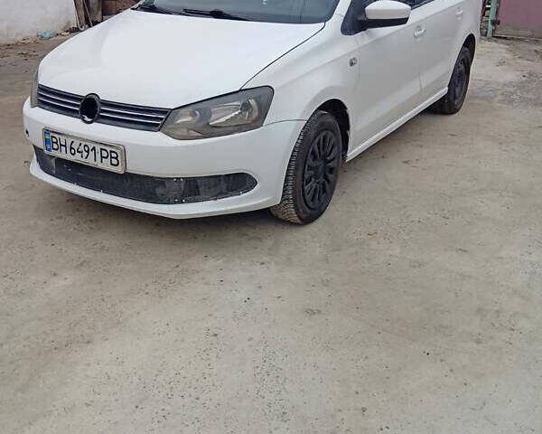 Білий Фольксваген Поло, об'ємом двигуна 1.6 л та пробігом 330 тис. км за 4000 $, фото 5 на Automoto.ua