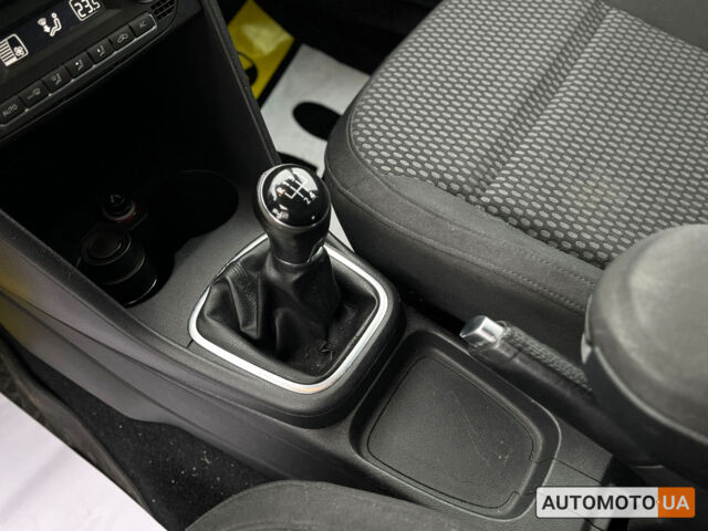 Белый Фольксваген Поло, объемом двигателя 1.6 л и пробегом 67 тыс. км за 9500 $, фото 23 на Automoto.ua