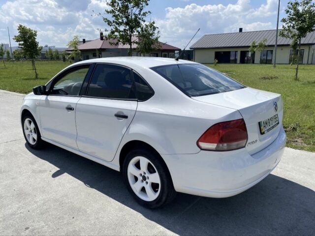 Белый Фольксваген Поло, объемом двигателя 1.6 л и пробегом 132 тыс. км за 6050 $, фото 3 на Automoto.ua