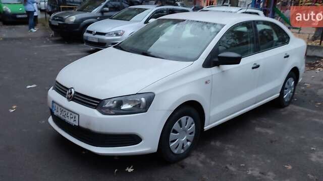 Белый Фольксваген Поло, объемом двигателя 1.6 л и пробегом 223 тыс. км за 7000 $, фото 1 на Automoto.ua