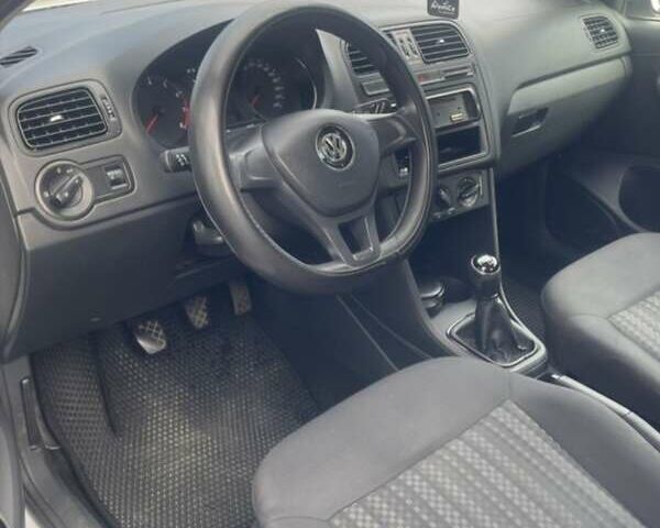 Белый Фольксваген Поло, объемом двигателя 1.2 л и пробегом 280 тыс. км за 6300 $, фото 1 на Automoto.ua