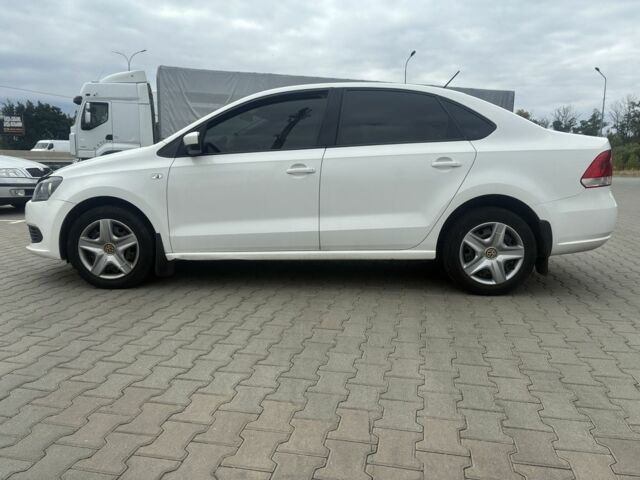 Белый Фольксваген Поло, объемом двигателя 1.6 л и пробегом 240 тыс. км за 6555 $, фото 6 на Automoto.ua