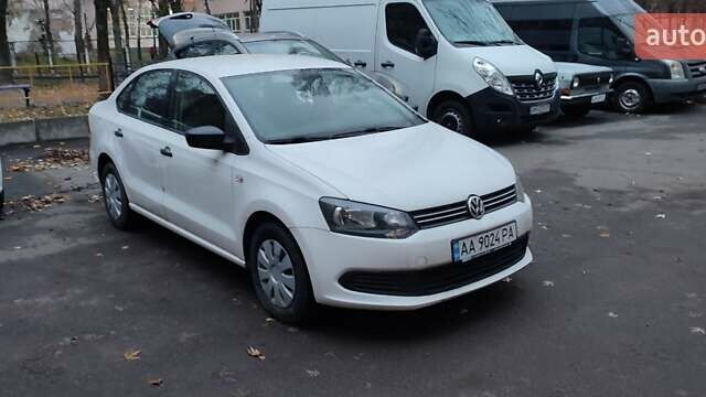 Белый Фольксваген Поло, объемом двигателя 1.6 л и пробегом 223 тыс. км за 7000 $, фото 2 на Automoto.ua