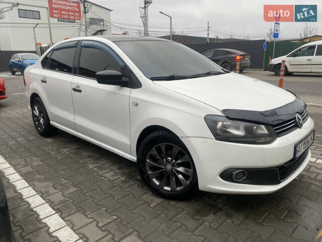 Белый Фольксваген Поло, объемом двигателя 1.6 л и пробегом 250 тыс. км за 5500 $, фото 3 на Automoto.ua