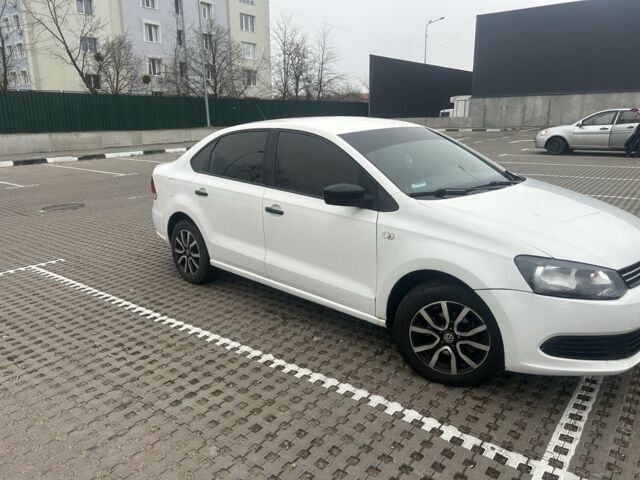 Белый Фольксваген Поло, объемом двигателя 1.6 л и пробегом 220 тыс. км за 5300 $, фото 3 на Automoto.ua
