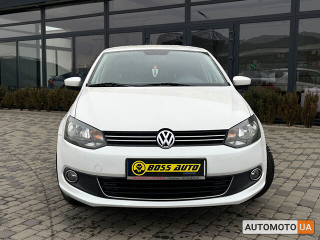 Белый Фольксваген Поло, объемом двигателя 1.6 л и пробегом 67 тыс. км за 9500 $, фото 1 на Automoto.ua