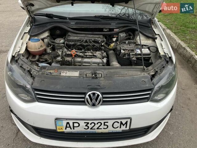 Белый Фольксваген Поло, объемом двигателя 1.6 л и пробегом 218 тыс. км за 7900 $, фото 5 на Automoto.ua