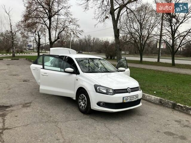 Белый Фольксваген Поло, объемом двигателя 1.6 л и пробегом 218 тыс. км за 7900 $, фото 1 на Automoto.ua