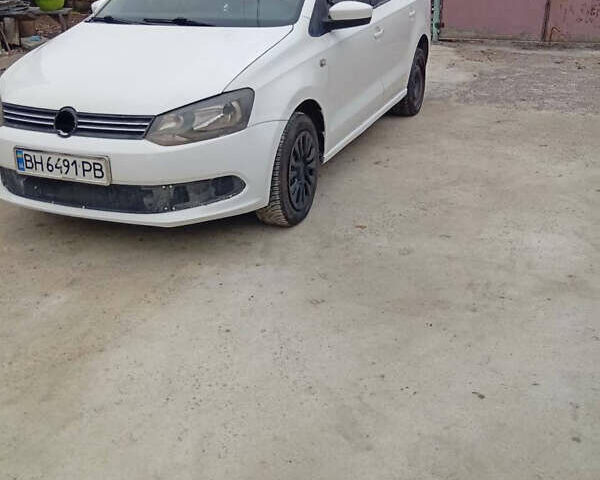 Білий Фольксваген Поло, об'ємом двигуна 1.6 л та пробігом 330 тис. км за 4000 $, фото 2 на Automoto.ua