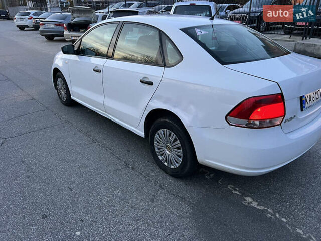 Белый Фольксваген Поло, объемом двигателя 1.6 л и пробегом 253 тыс. км за 3650 $, фото 12 на Automoto.ua