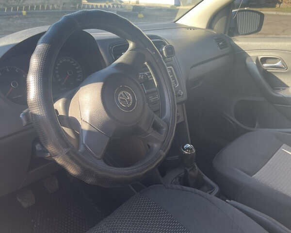 Белый Фольксваген Поло, объемом двигателя 1.6 л и пробегом 274 тыс. км за 6300 $, фото 11 на Automoto.ua