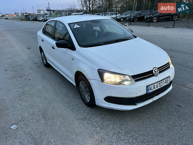 Белый Фольксваген Поло, объемом двигателя 1.6 л и пробегом 253 тыс. км за 3650 $, фото 9 на Automoto.ua