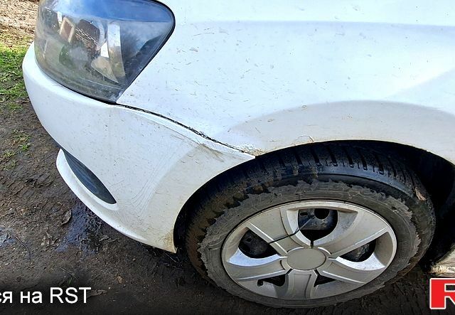 Белый Фольксваген Поло, объемом двигателя 1.6 л и пробегом 194 тыс. км за 6800 $, фото 2 на Automoto.ua