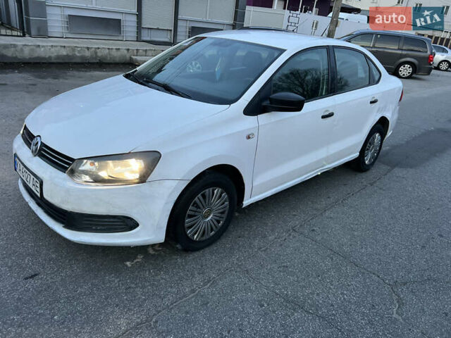Белый Фольксваген Поло, объемом двигателя 1.6 л и пробегом 253 тыс. км за 3650 $, фото 7 на Automoto.ua