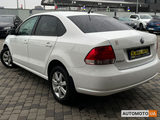 Белый Фольксваген Поло, объемом двигателя 1.6 л и пробегом 67 тыс. км за 9500 $, фото 4 на Automoto.ua