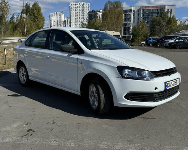Белый Фольксваген Поло, объемом двигателя 1.6 л и пробегом 386 тыс. км за 5399 $, фото 2 на Automoto.ua