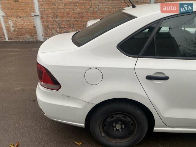 Белый Фольксваген Поло, объемом двигателя 1.6 л и пробегом 194 тыс. км за 7200 $, фото 4 на Automoto.ua