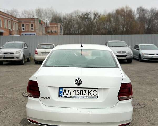 Білий Фольксваген Поло, об'ємом двигуна 1.6 л та пробігом 200 тис. км за 5500 $, фото 1 на Automoto.ua