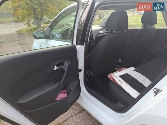 Білий Фольксваген Поло, об'ємом двигуна 1.6 л та пробігом 313 тис. км за 7300 $, фото 8 на Automoto.ua