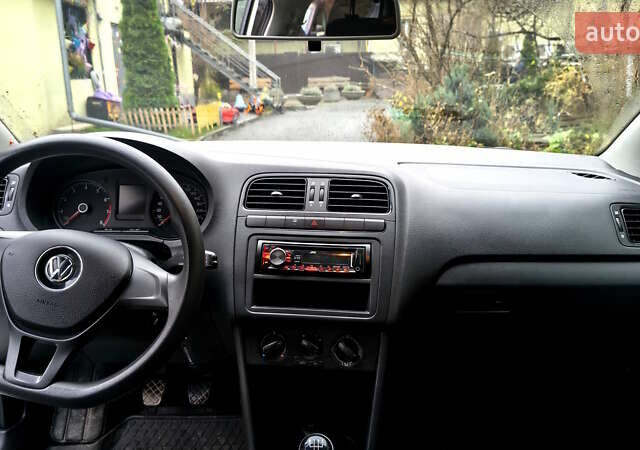 Білий Фольксваген Поло, об'ємом двигуна 1.6 л та пробігом 153 тис. км за 8000 $, фото 13 на Automoto.ua