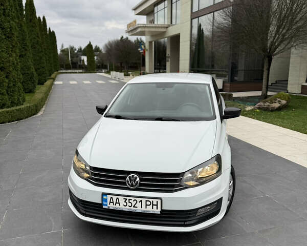 Білий Фольксваген Поло, об'ємом двигуна 1.6 л та пробігом 210 тис. км за 8500 $, фото 1 на Automoto.ua