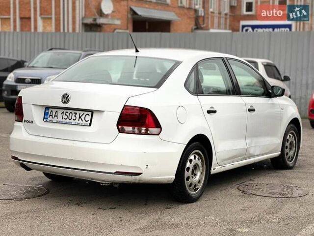 Білий Фольксваген Поло, об'ємом двигуна 1.6 л та пробігом 200 тис. км за 5500 $, фото 3 на Automoto.ua