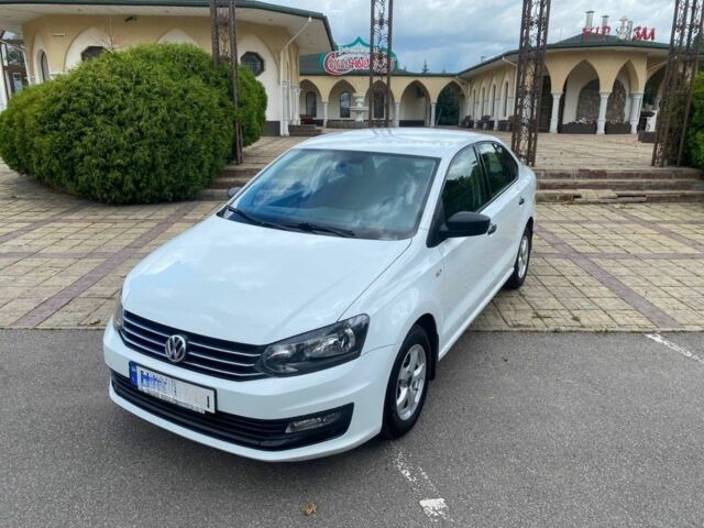 Белый Фольксваген Поло, объемом двигателя 1.6 л и пробегом 290 тыс. км за 8000 $, фото 2 на Automoto.ua