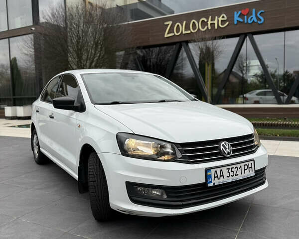 Білий Фольксваген Поло, об'ємом двигуна 1.6 л та пробігом 210 тис. км за 8500 $, фото 2 на Automoto.ua