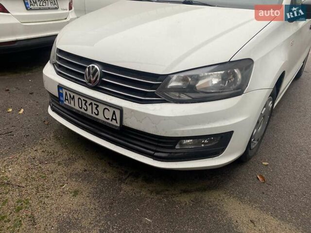 Белый Фольксваген Поло, объемом двигателя 1.6 л и пробегом 194 тыс. км за 7200 $, фото 2 на Automoto.ua
