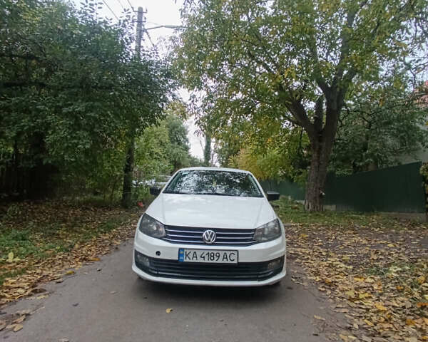 Білий Фольксваген Поло, об'ємом двигуна 1.6 л та пробігом 345 тис. км за 4999 $, фото 1 на Automoto.ua