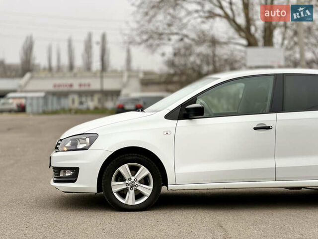 Белый Фольксваген Поло, объемом двигателя 1.6 л и пробегом 164 тыс. км за 8999 $, фото 4 на Automoto.ua