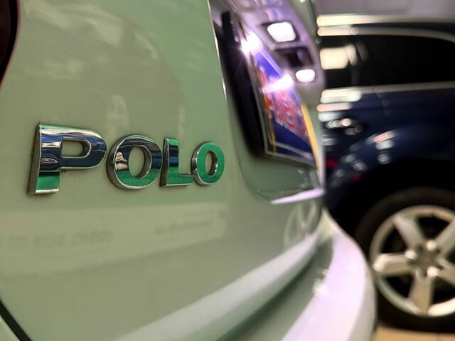 Білий Фольксваген Поло, об'ємом двигуна 1.6 л та пробігом 139 тис. км за 8700 $, фото 5 на Automoto.ua