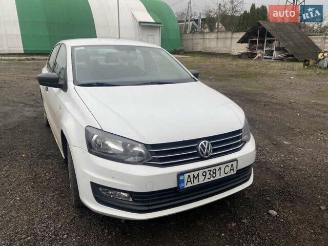 Белый Фольксваген Поло, объемом двигателя 1.6 л и пробегом 156 тыс. км за 7600 $, фото 2 на Automoto.ua