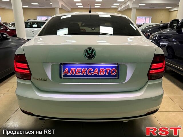 Білий Фольксваген Поло, об'ємом двигуна 1.6 л та пробігом 139 тис. км за 8700 $, фото 6 на Automoto.ua